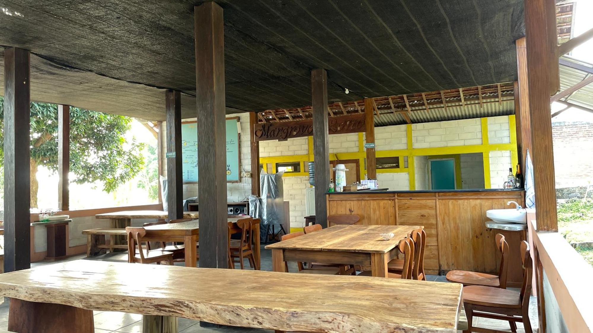 Mangrove Inn Karimunjawa Eksteriør billede