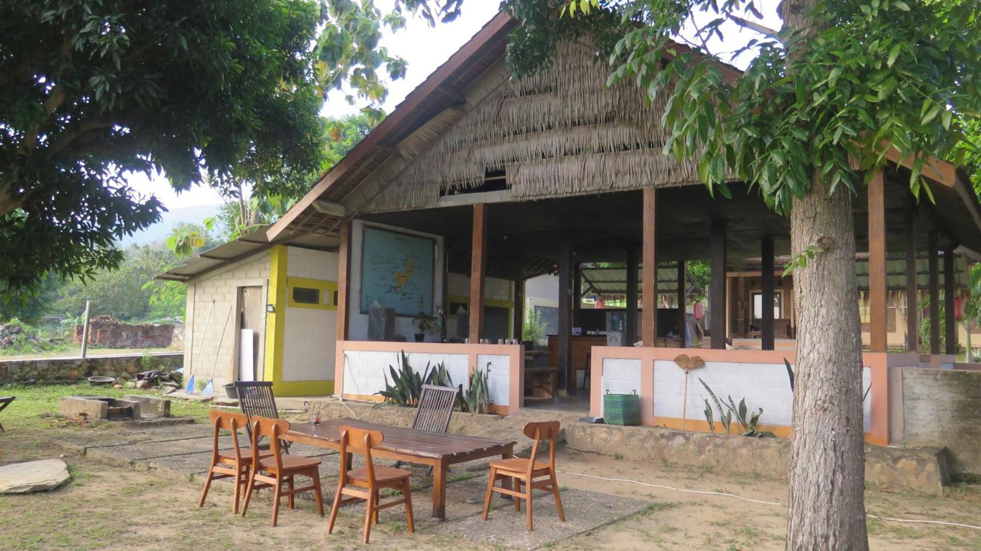 Mangrove Inn Karimunjawa Eksteriør billede