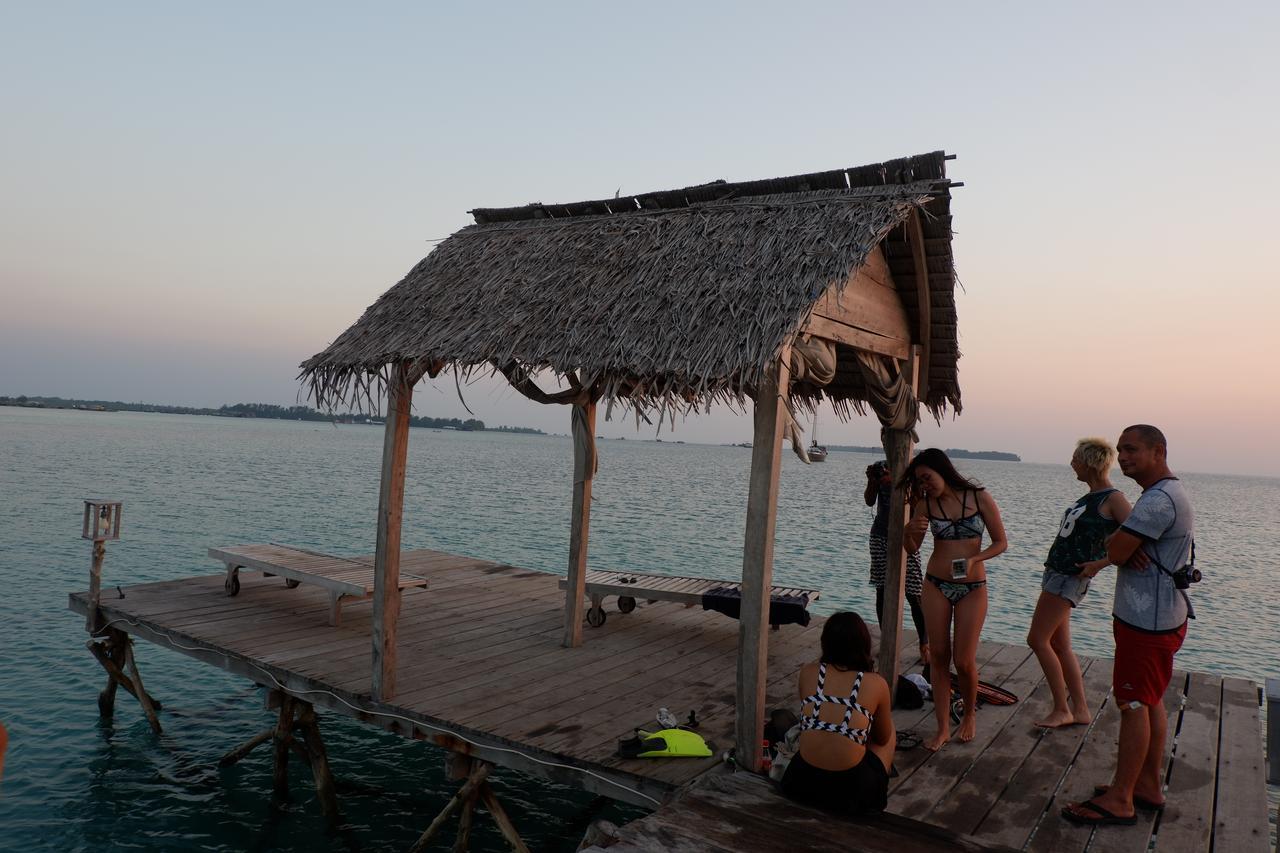 Mangrove Inn Karimunjawa Eksteriør billede