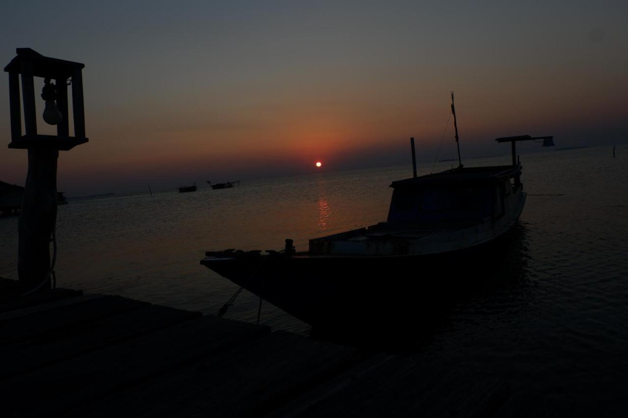 Mangrove Inn Karimunjawa Eksteriør billede